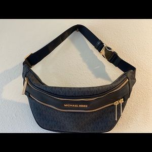 Michael Kors belt bag